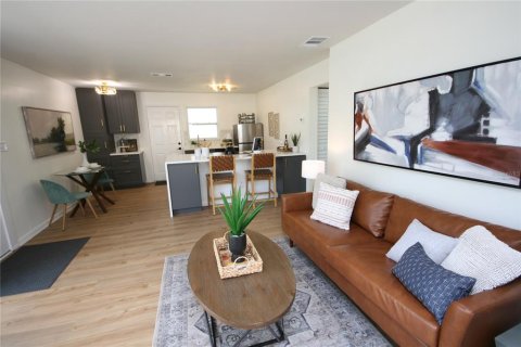 Casa en venta en Tampa, Florida, 3 dormitorios, 100.71 m2 № 1670748 - foto 9