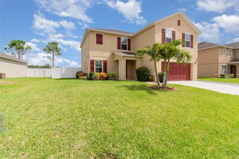 House in Clermont, Florida 4 bedrooms, 205.41 sq.m. № 1879615 - photo 2