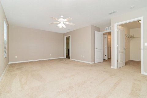House in Clermont, Florida 4 bedrooms, 205.41 sq.m. № 1879615 - photo 14