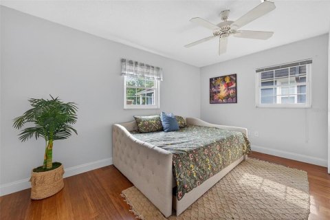 House in Orlando, Florida 3 bedrooms, 222.41 sq.m. № 1775370 - photo 11