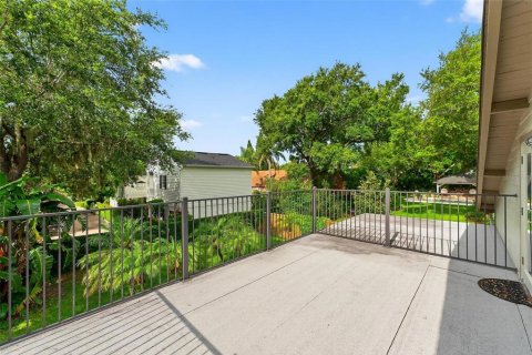 House in Orlando, Florida 3 bedrooms, 222.41 sq.m. № 1775370 - photo 9