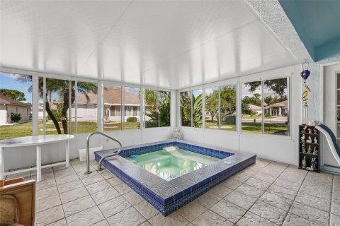 Villa ou maison à vendre à Sun City Center, Floride: 3 chambres, 184.88 m2 № 2428848 - photo 26