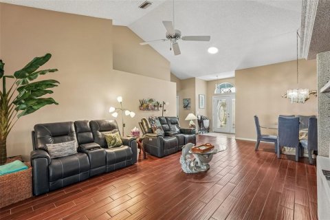 Villa ou maison à vendre à Sun City Center, Floride: 3 chambres, 184.88 m2 № 2428848 - photo 4
