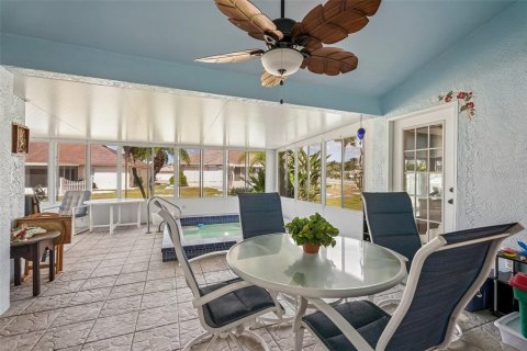 Villa ou maison à vendre à Sun City Center, Floride: 3 chambres, 184.88 m2 № 2428848 - photo 25