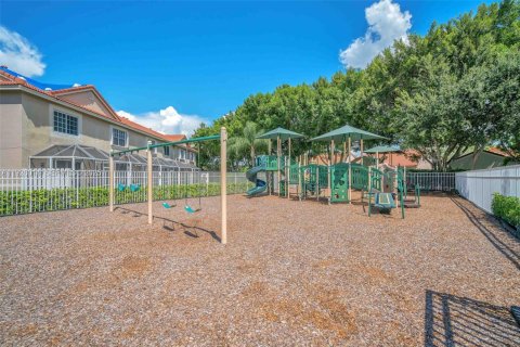 Снять в аренду таунхаус в Уэстон, Флорида 3 спальни, 135.27м2, № 1988181 - фото 28