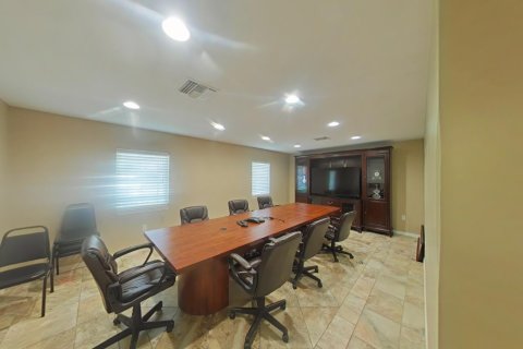 Commercial property in Okeechobee, Florida № 2083573 - photo 12