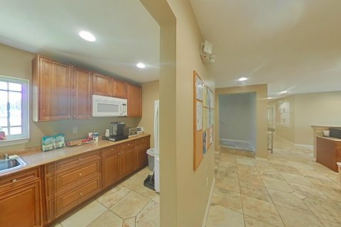 Commercial property in Okeechobee, Florida № 2083573 - photo 22