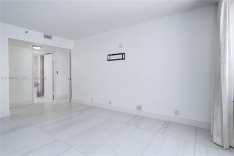Copropriété à louer à Miami, Floride: 1 chambre, 90.49 m2 № 2407170 - photo 29