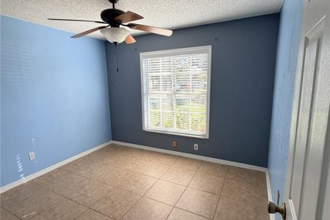 Villa ou maison à louer à Orlando, Floride: 3 chambres, 118.36 m2 № 2415462 - photo 11