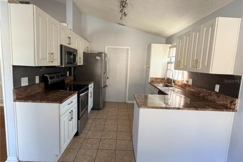 Villa ou maison à louer à Orlando, Floride: 3 chambres, 118.36 m2 № 2415462 - photo 5