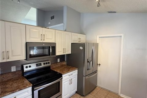 Villa ou maison à louer à Orlando, Floride: 3 chambres, 118.36 m2 № 2415462 - photo 7