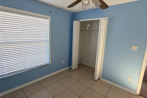 Villa ou maison à louer à Orlando, Floride: 3 chambres, 118.36 m2 № 2415462 - photo 9