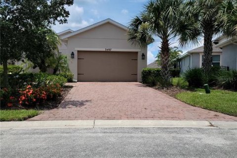 House in Kissimmee, Florida 2 bedrooms, 139.26 sq.m. № 2095792