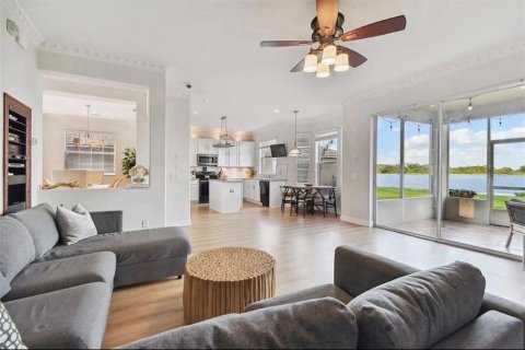 House in Ruskin, Florida 5 bedrooms, 231.33 sq.m. № 2231324 - photo 27