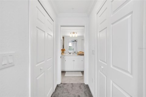 Condo in Lakewood Ranch, Florida, 3 bedrooms in LAKEWOOD NATIONAL  № 2205116 - photo 10