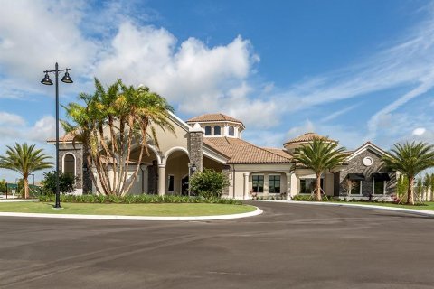 Condo in Lakewood Ranch, Florida, 3 bedrooms in LAKEWOOD NATIONAL  № 2205116 - photo 24