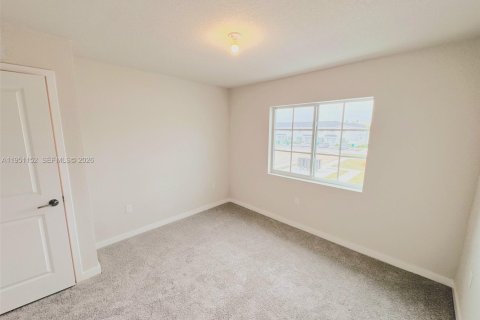 Townhouse in Florida City, Florida 3 bedrooms, 133.78 sq.m. № 2007214 - photo 21