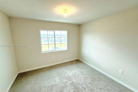 Townhouse in Florida City, Florida 3 bedrooms, 133.78 sq.m. № 2007214 - photo 23