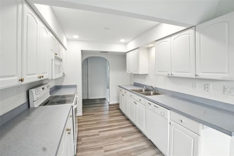 House in Port Charlotte, Florida 2 bedrooms, 120.59 sq.m. № 1911633 - photo 11