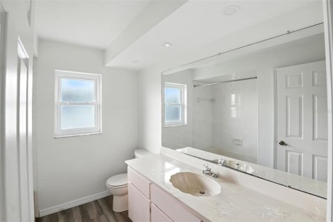 House in Port Charlotte, Florida 2 bedrooms, 120.59 sq.m. № 1911633 - photo 14