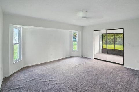 House in Port Charlotte, Florida 2 bedrooms, 120.59 sq.m. № 1911633 - photo 7