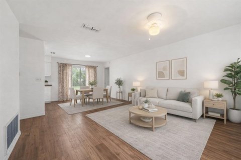Casa en venta en Gainesville, Florida, 3 dormitorios, 99.22 m2 № 2214399 - foto 3