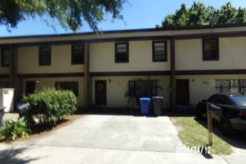 Townhouse in Tampa, Florida 3 bedrooms, 120.96 sq.m. № 1570617 - photo 1