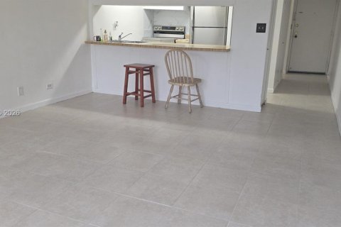 Снять в аренду кондоминиум в Лодерхилл, Флорида 1 спальня, 39.02м2, № 2006130 - фото 17