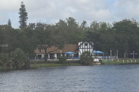 Снять в аренду кондоминиум в Лодерхилл, Флорида 1 спальня, 39.02м2, № 2006130 - фото 30