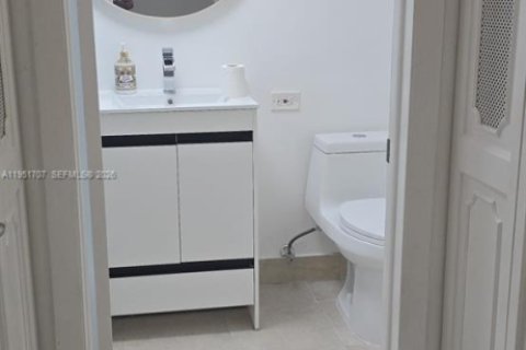 Снять в аренду кондоминиум в Лодерхилл, Флорида 1 спальня, 39.02м2, № 2006130 - фото 4