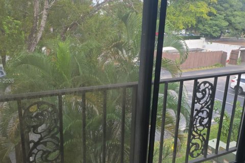 Кондоминиум с 1 спальней в Лодерхилл, Флорида № 2006130