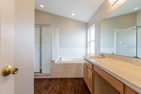 Villa ou maison à louer à Kissimmee, Floride: 3 chambres, 168.43 m2 № 1847377 - photo 12