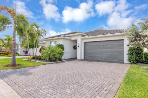 House in Port St. Lucie, Florida 3 bedrooms, 162.58 sq.m. № 1828238 - photo 3