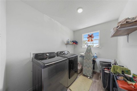 Villa ou maison à vendre à Newberry, Floride: 5 chambres, 260.31 m2 № 2308297 - photo 29