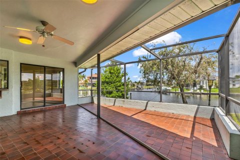 Casa en venta en Punta Gorda, Florida, 3 dormitorios, 170.01 m2 № 2235581 - foto 21