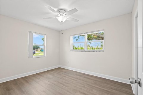 Casa en venta en Port Charlotte, Florida, 2 dormitorios, 78.41 m2 № 1903859 - foto 13