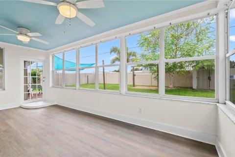 Casa en venta en Port Charlotte, Florida, 2 dormitorios, 78.41 m2 № 1903859 - foto 8