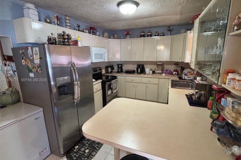 Купить виллу или дом в Майами, Флорида 5 спален, 201.6м2, № 2043615 - фото 6