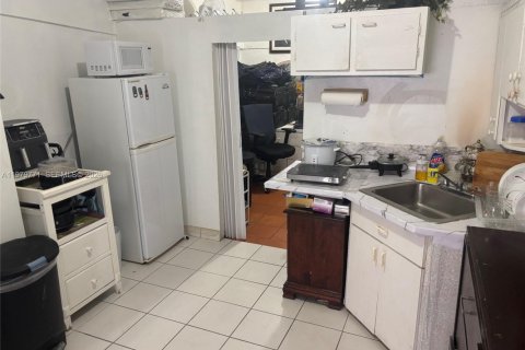 Купить виллу или дом в Майами, Флорида 5 спален, 201.6м2, № 2043615 - фото 12