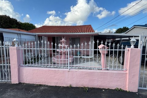 Купить виллу или дом в Майами, Флорида 5 спален, 201.6м2, № 2043615 - фото 2