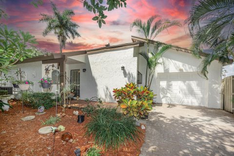 Villa ou maison à Delray Beach, Floride 2 chambres, 168.34 m2 № 2374675