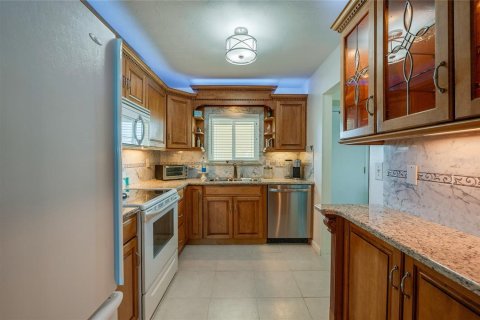 Condo in Port Orange, Florida, 3 bedrooms  № 1884803 - photo 7