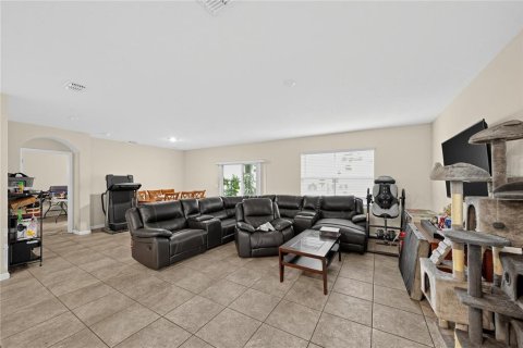 Villa ou maison à vendre à Palm Bay, Floride: 4 chambres, 178.19 m2 № 2421869 - photo 4