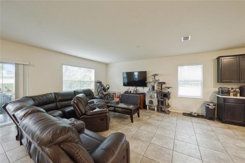 Villa ou maison à vendre à Palm Bay, Floride: 4 chambres, 178.19 m2 № 2421869 - photo 5