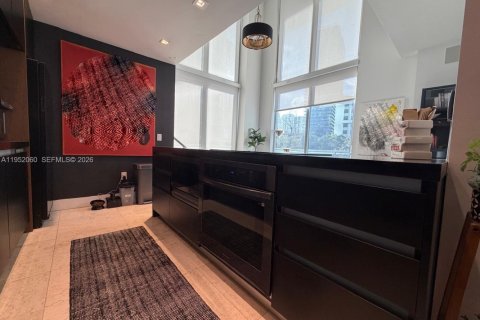 Condominio en venta en Miami, Florida, 1 dormitorio, 108.42 m2 № 2153177 - foto 9