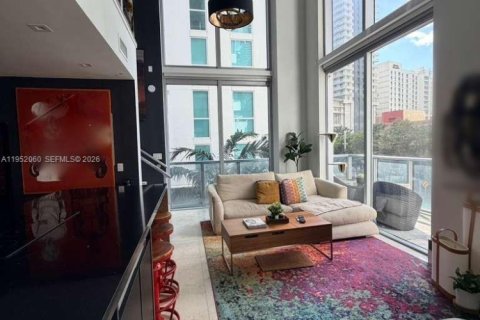 Condominio en venta en Miami, Florida, 1 dormitorio, 108.42 m2 № 2153177 - foto 11