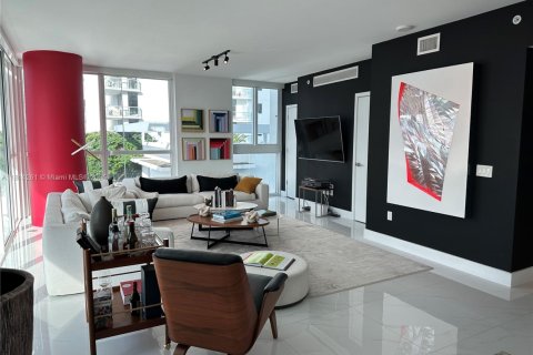 Condominio en venta en Miami, Florida, 3 dormitorios, 207.73 m2 № 1874414 - foto 16