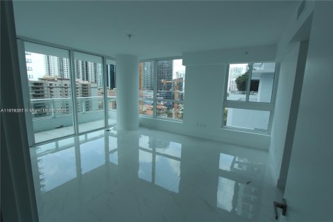 Condominio en venta en Miami, Florida, 3 dormitorios, 207.73 m2 № 1874414 - foto 8