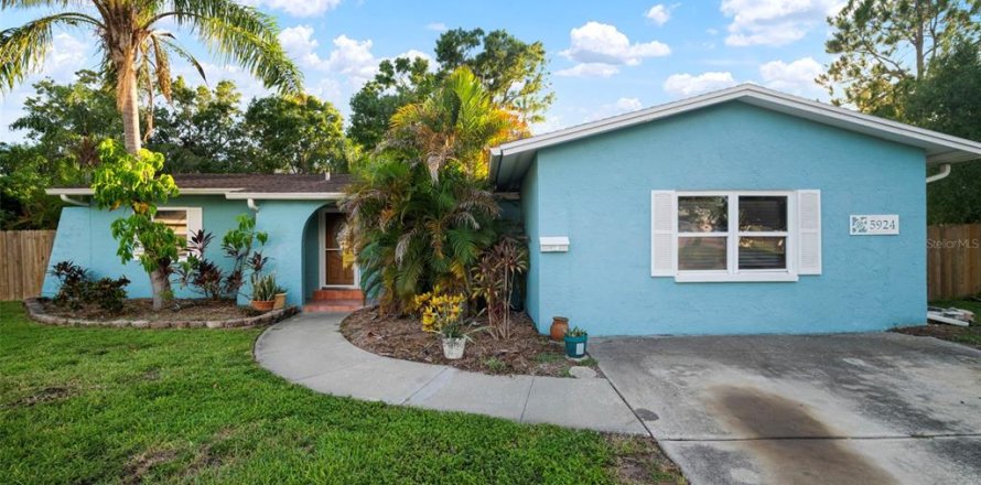 Casa en Saint Petersburg, Florida 3 dormitorios, 146.41 m2 № 1879736