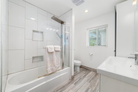 Casa en venta en Dania Beach, Florida, 3 dormitorios, 156.08 m2 № 2087486 - foto 17